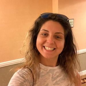 Meet your Posher, Alexandra